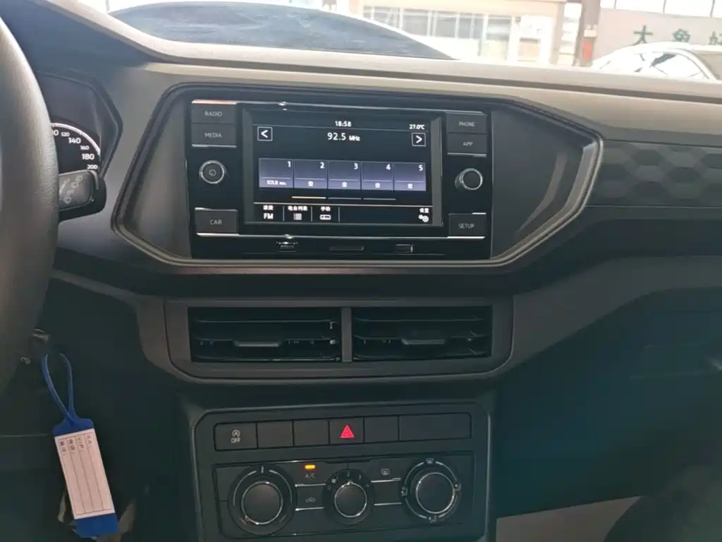 Volkswagen T-Cross — миниатюра 13