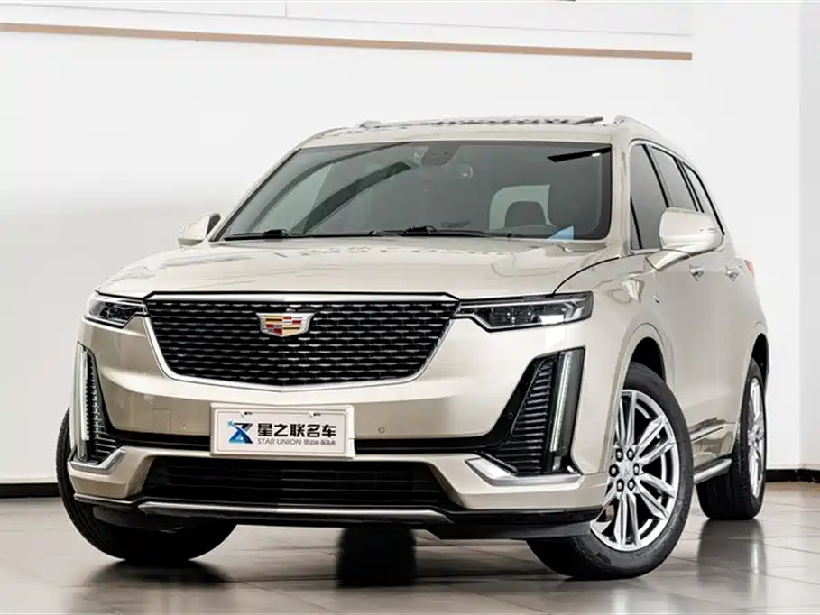 CADILLAC XT6