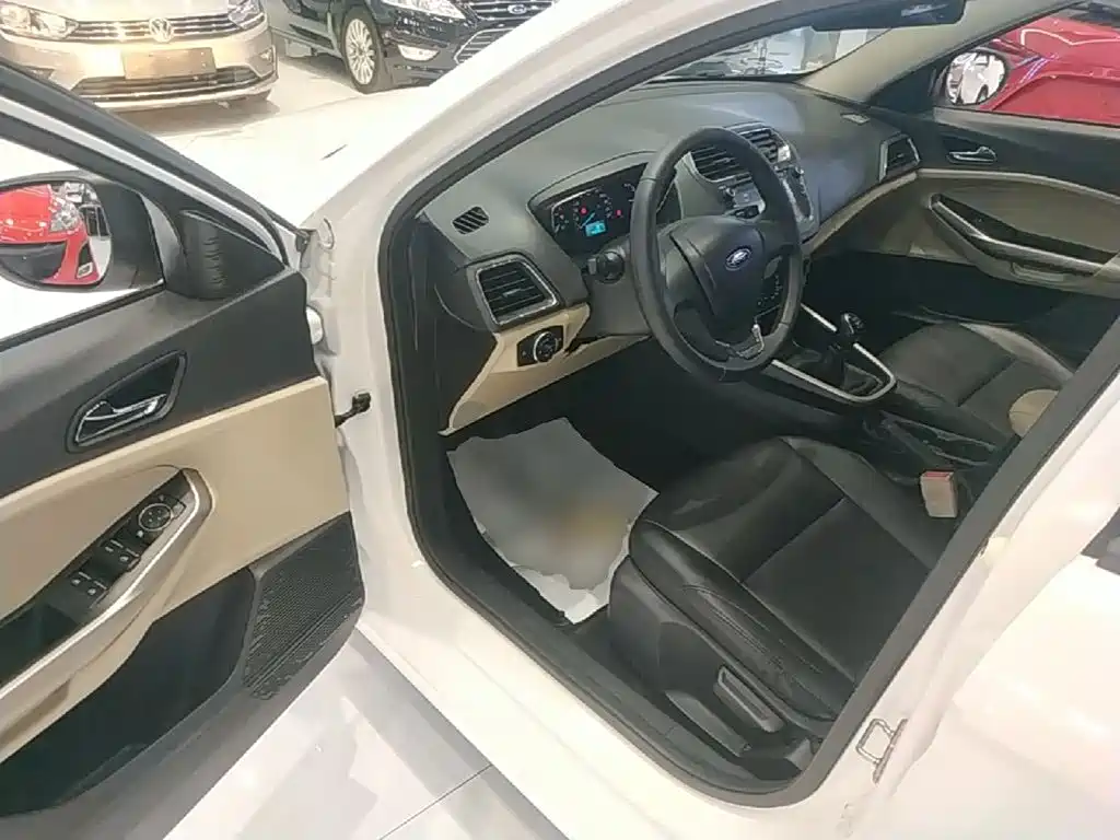 Ford Escort — миниатюра 16
