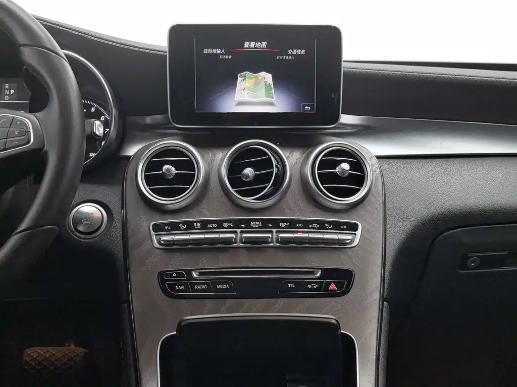Mercedes-Benz GLC — миниатюра 12