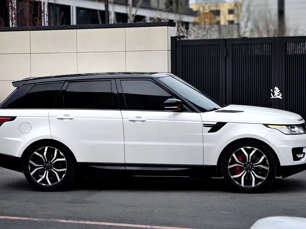 Land Rover Range Rover Sport 2017 3.0 SC V6 SE