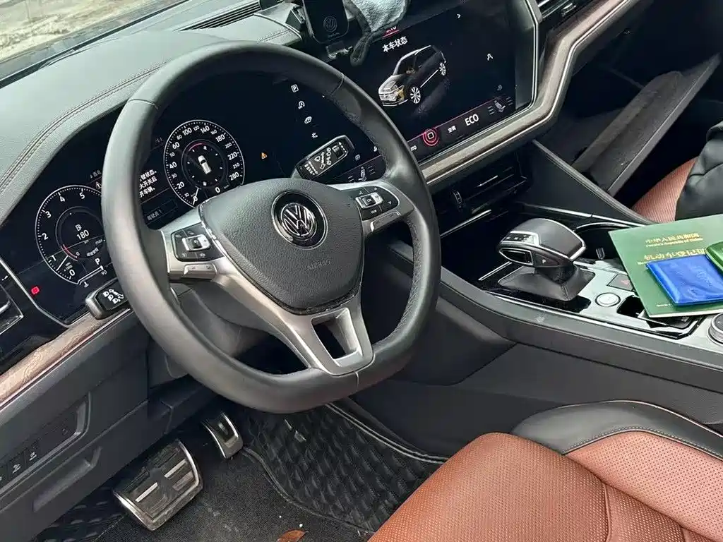 Volkswagen Touareg — миниатюра 2