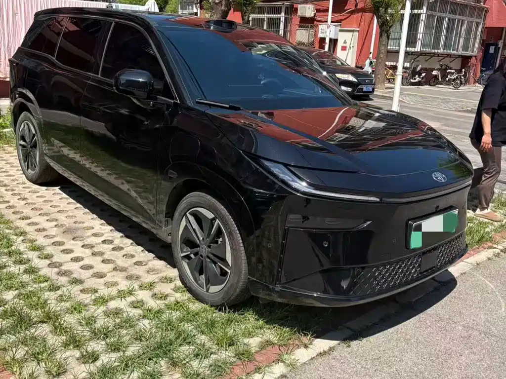 Toyota bZ3X 3X 2025 520 Pro+