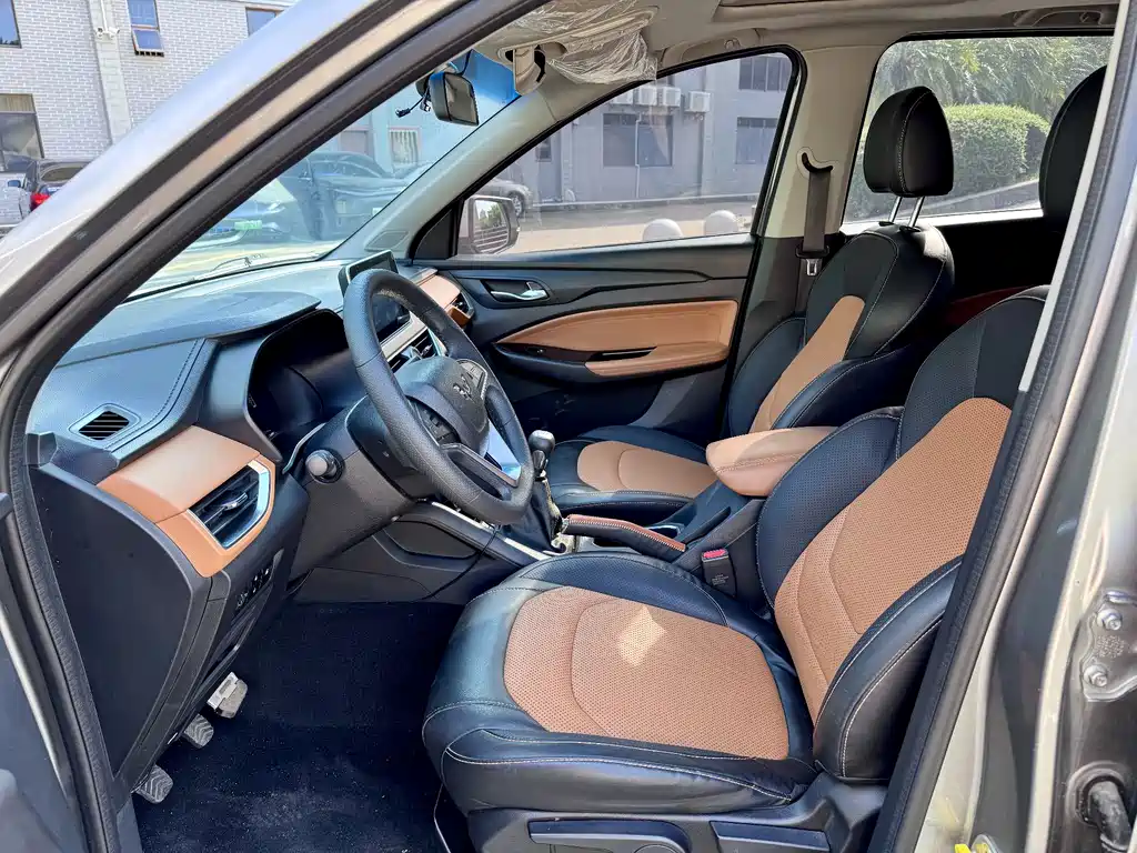 Wuling Hongguang S3 — миниатюра 4