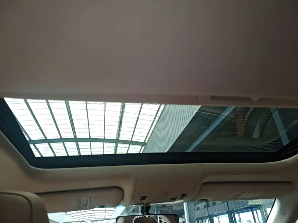 Lexus ES — миниатюра 11