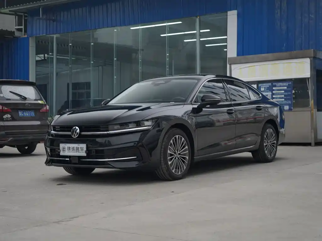 Volkswagen Magotan 2025