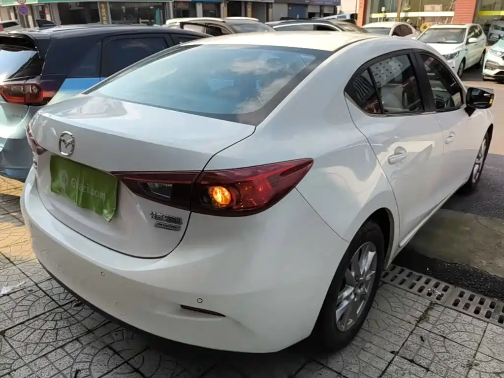 Mazda 3 Axela — миниатюра 7