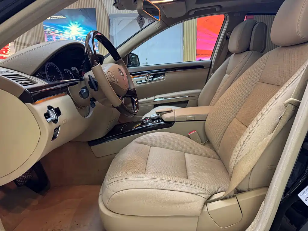 Mercedes-Benz S-Class — миниатюра 12