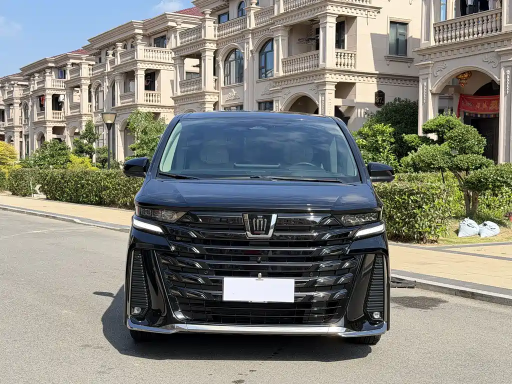 Toyota Vellfire — миниатюра 2