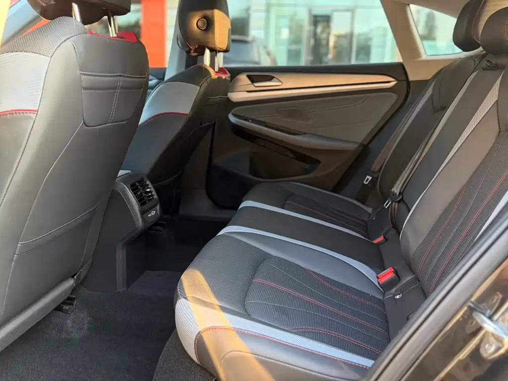 Volkswagen Lamando — миниатюра 11
