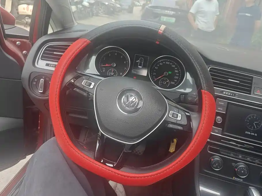 Volkswagen Golf — миниатюра 15