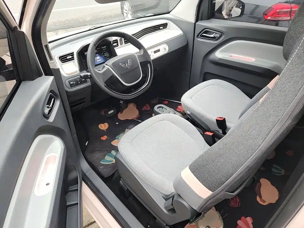Wuling MINIEV — миниатюра 16