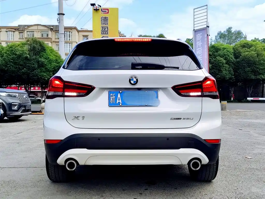 BMW X1 2022 sDrive25Li Lead