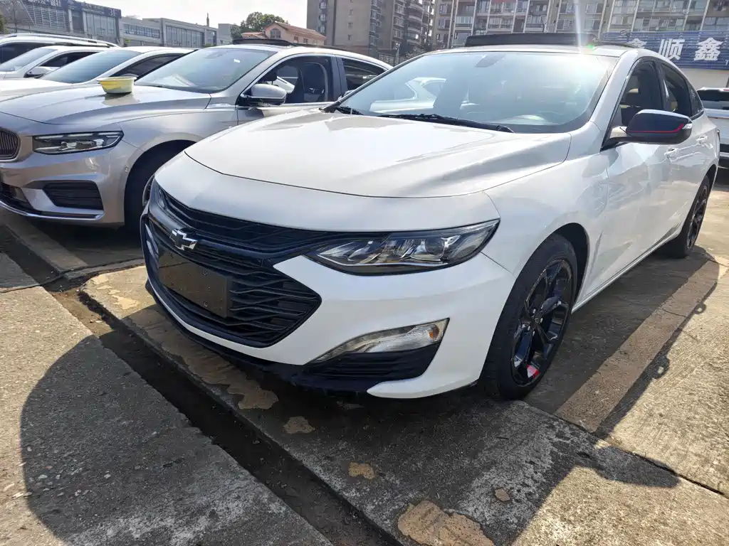Chevrolet Malibu XL