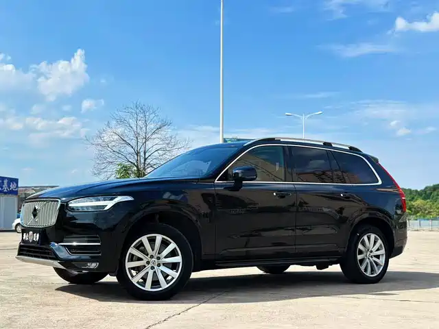 VOLVO XC90 2018