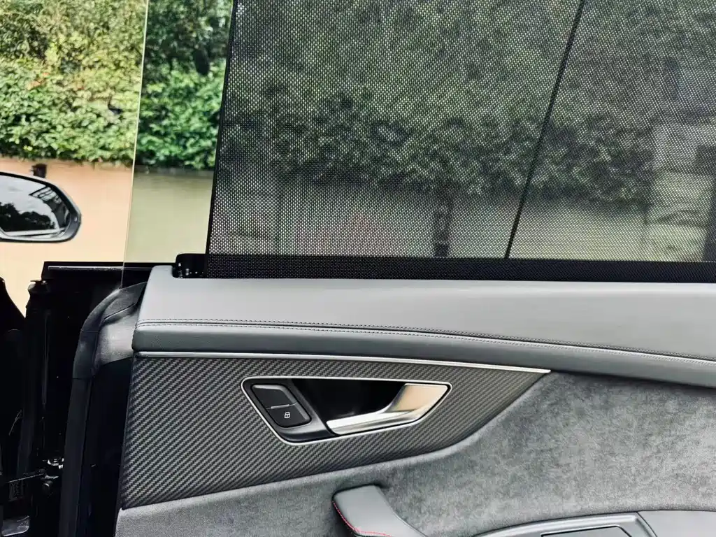 Audi RS Q8 — миниатюра 11