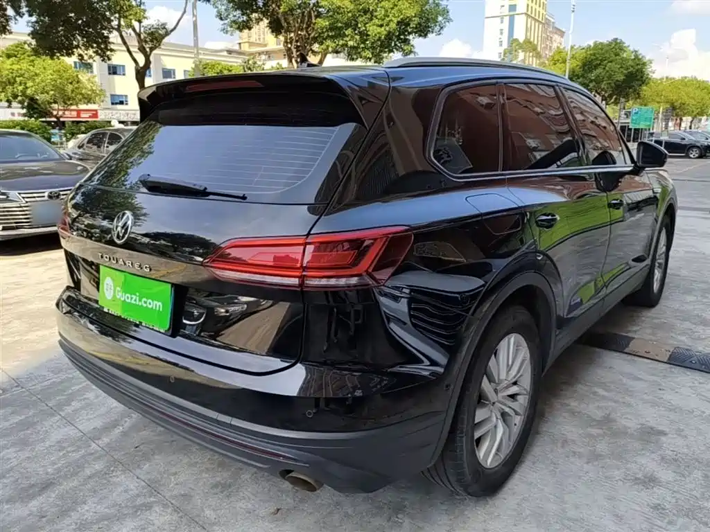 Volkswagen Touareg 2022 2.0TSI