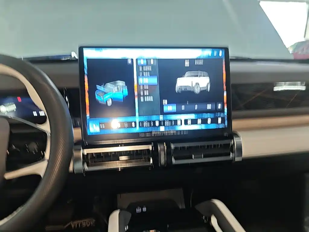 iCAR iCAR 03 — миниатюра 13