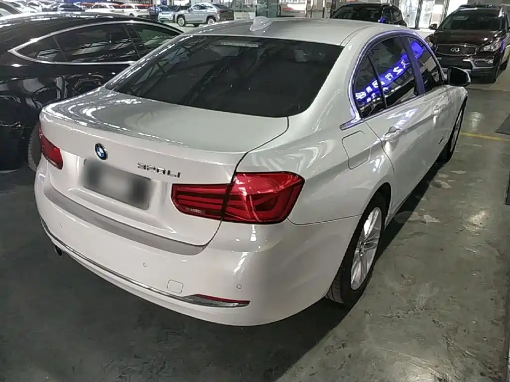 BMW 3 Series — миниатюра 7