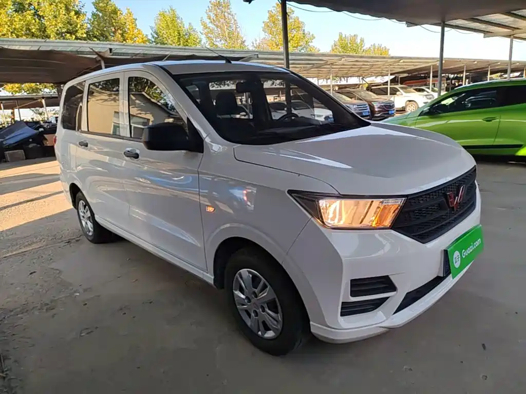 Wuling Hongguang — миниатюра 4