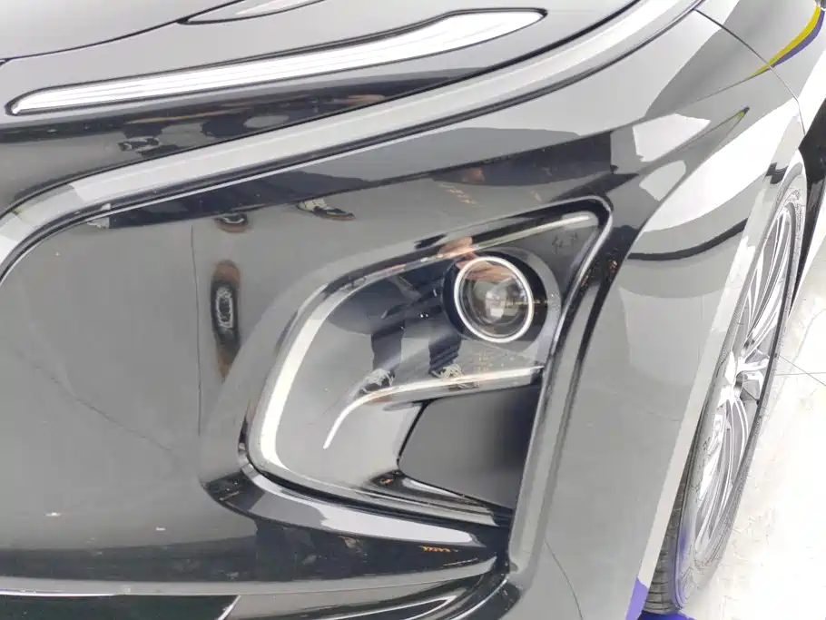 Hongqi Hongqi E-QM5 — миниатюра 5