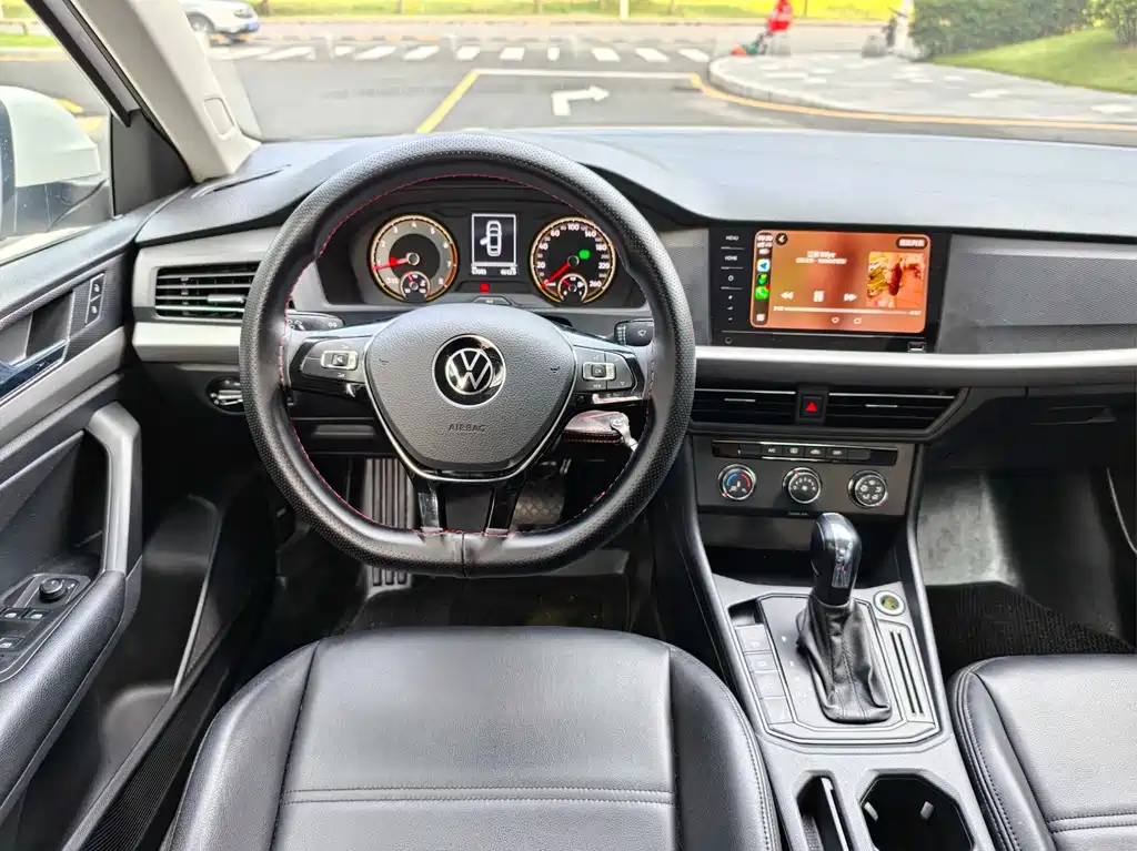 Volkswagen Lavida — миниатюра 7