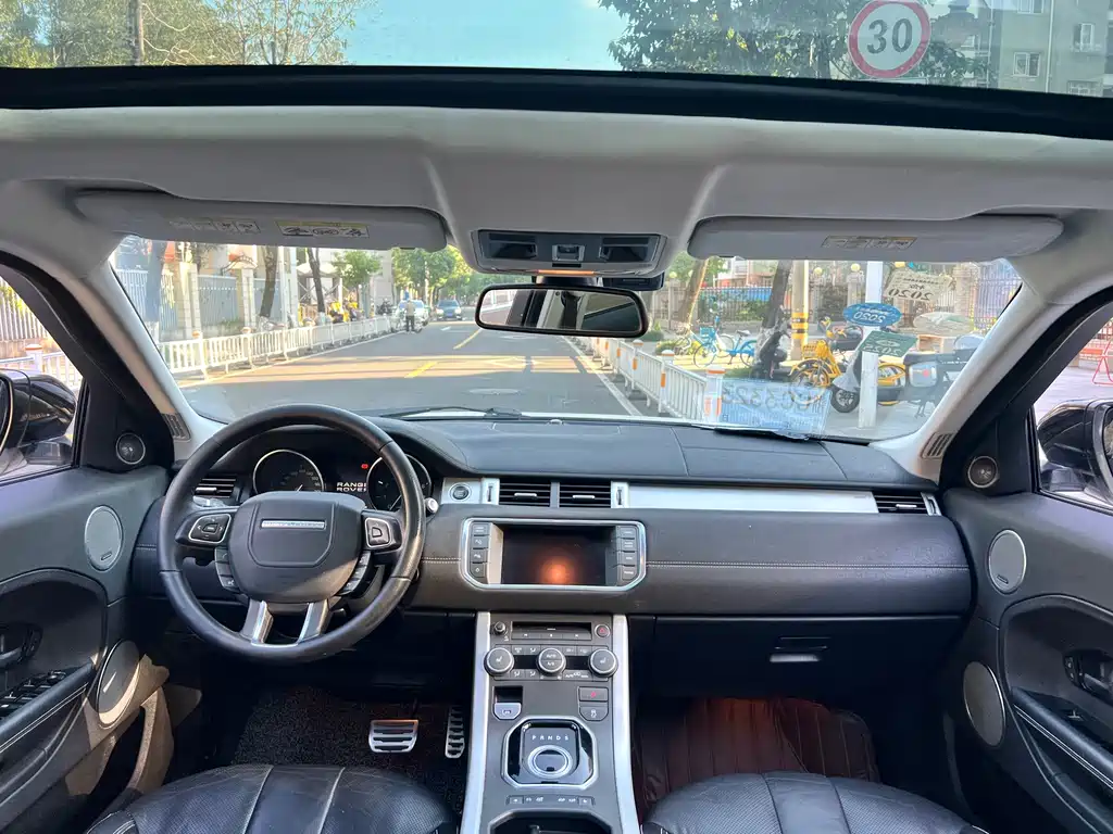 Land Rover Evoque (Import) — миниатюра 11