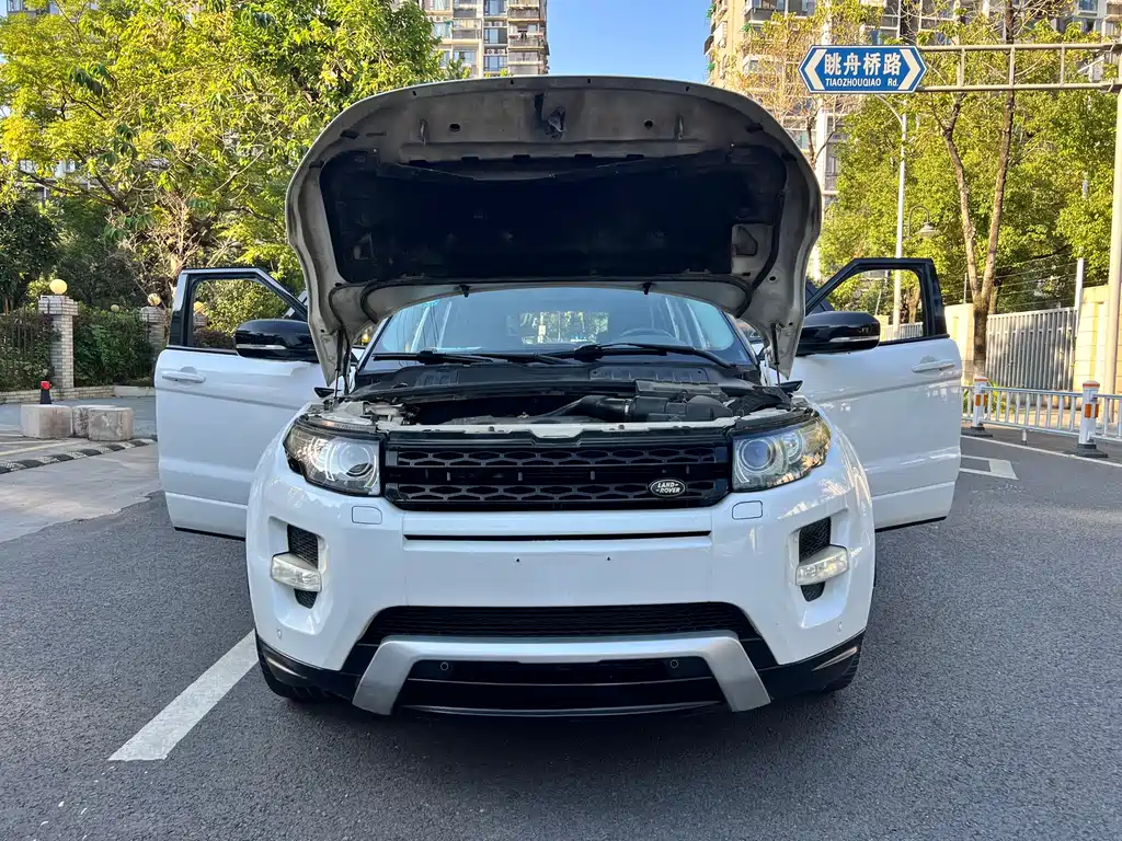 Land Rover Evoque (Import) — миниатюра 24