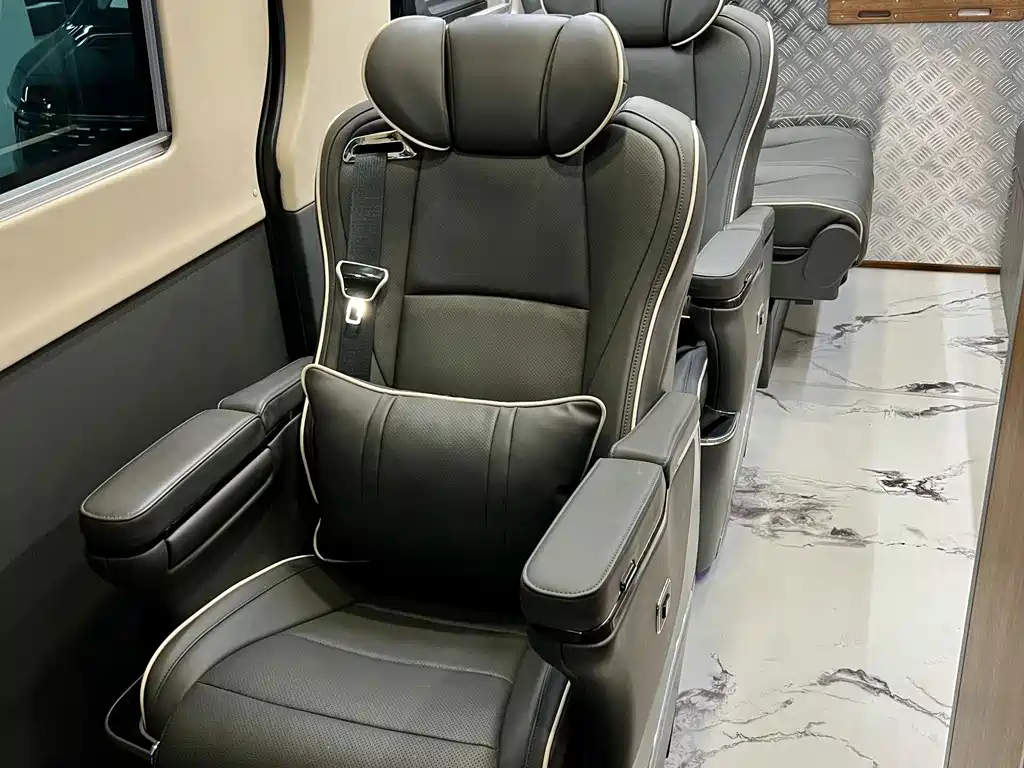 Mercedes-Benz Sprinter — миниатюра 10