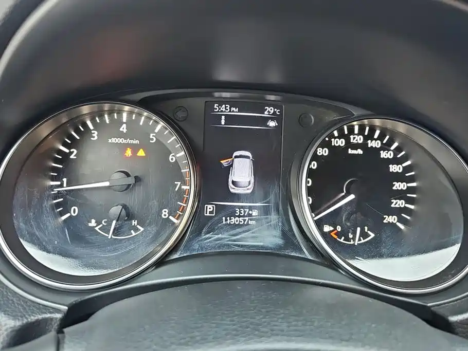 Nissan Qashqai — миниатюра 14
