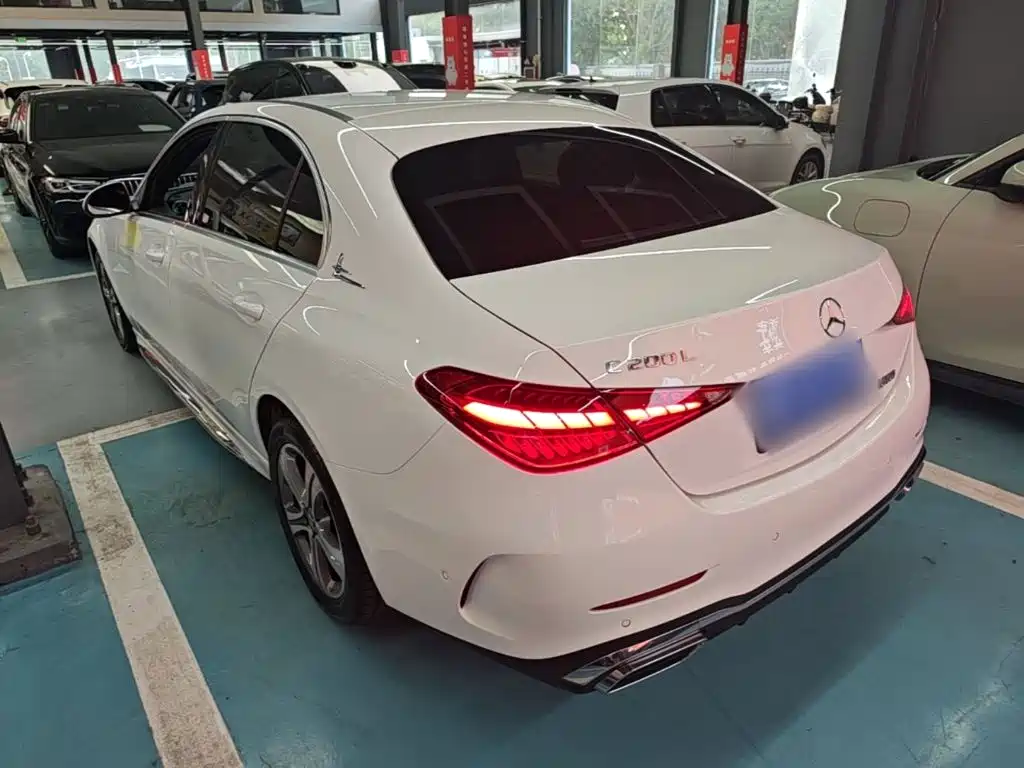 Mercedes-Benz C-Class — миниатюра 5