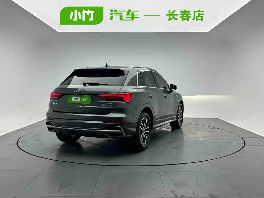 Audi Q3 2022 35 TFSI