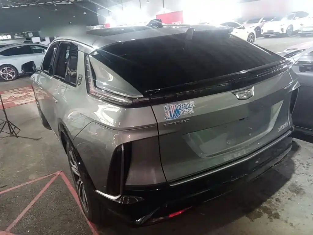 Cadillac Lyriq — миниатюра 5