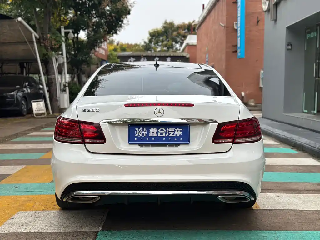 Mercedes-Benz E-Class (Import) — миниатюра 7