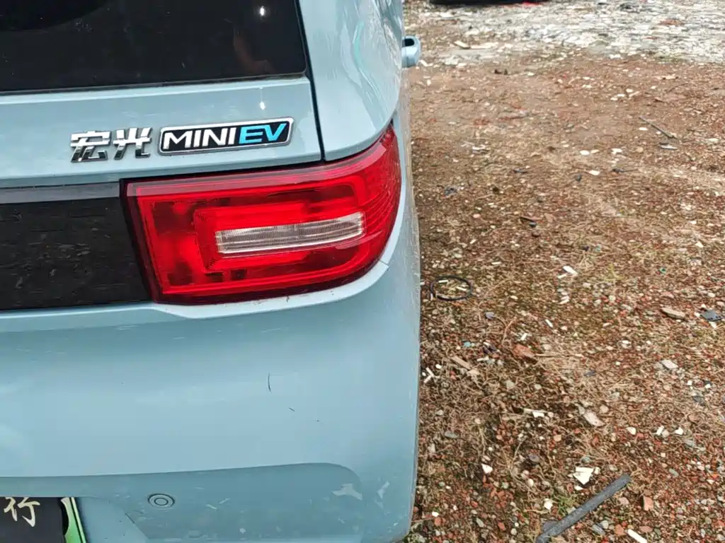 Wuling MINIEV — миниатюра 8
