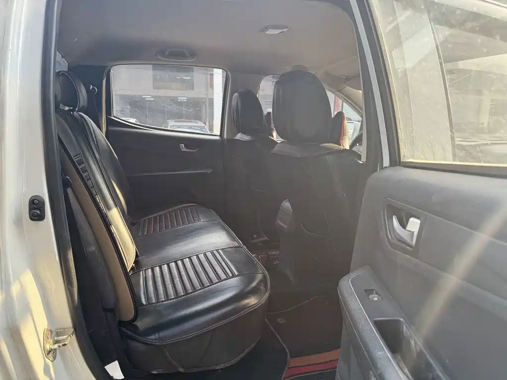 Isuzu RE-MAX Ruimai — миниатюра 10
