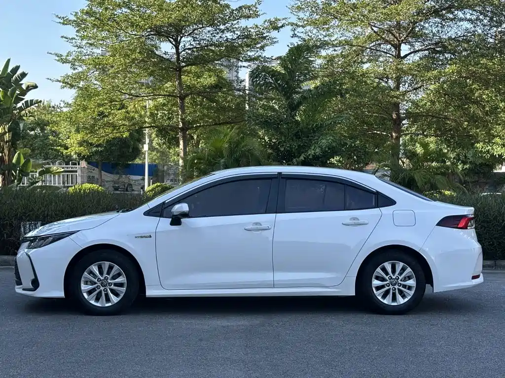 Toyota Corolla — миниатюра 3