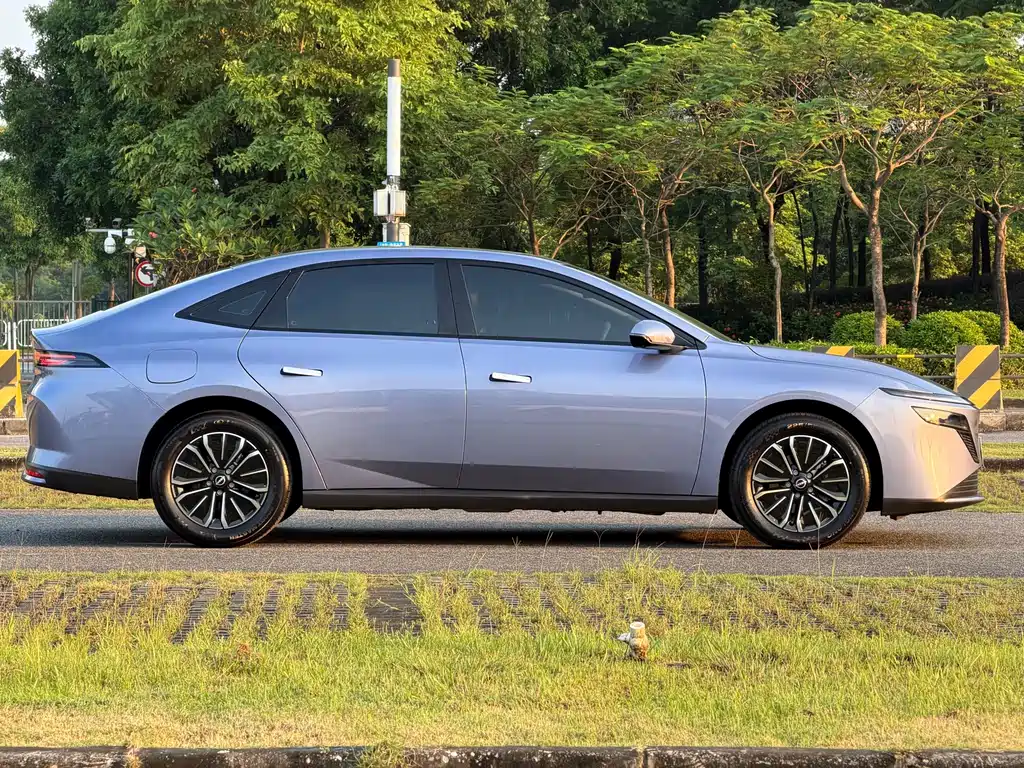 Nissan N6 — миниатюра 10