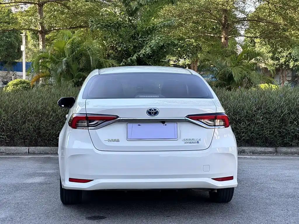 Toyota Corolla — миниатюра 5