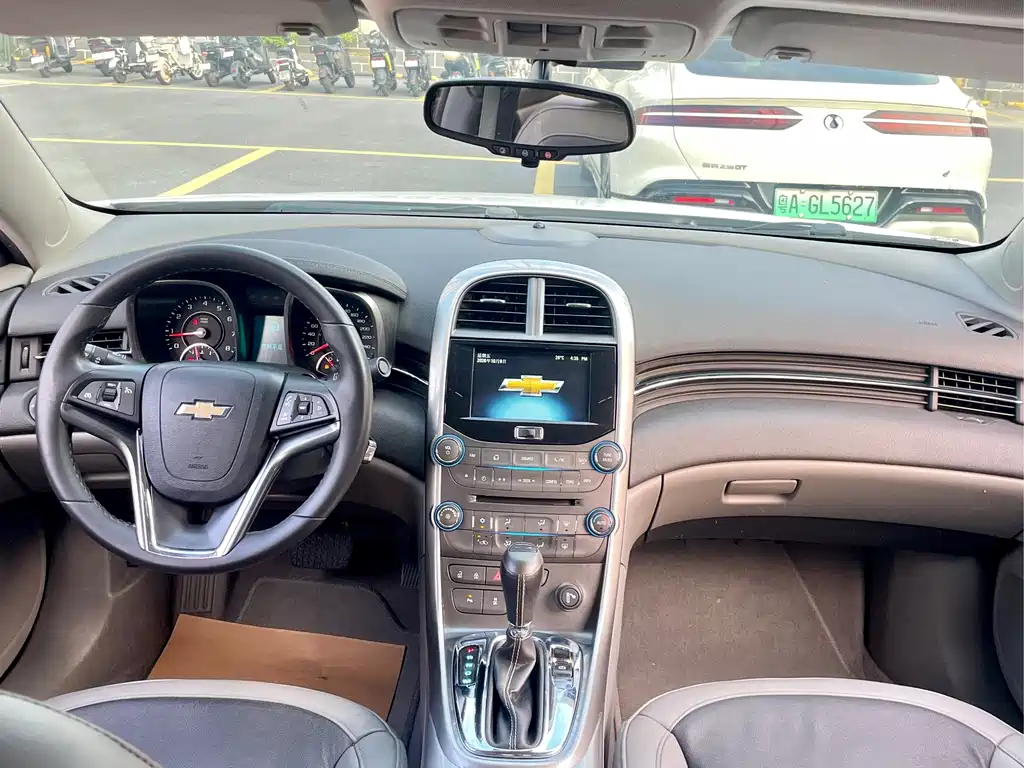 Chevrolet Malibu — миниатюра 15