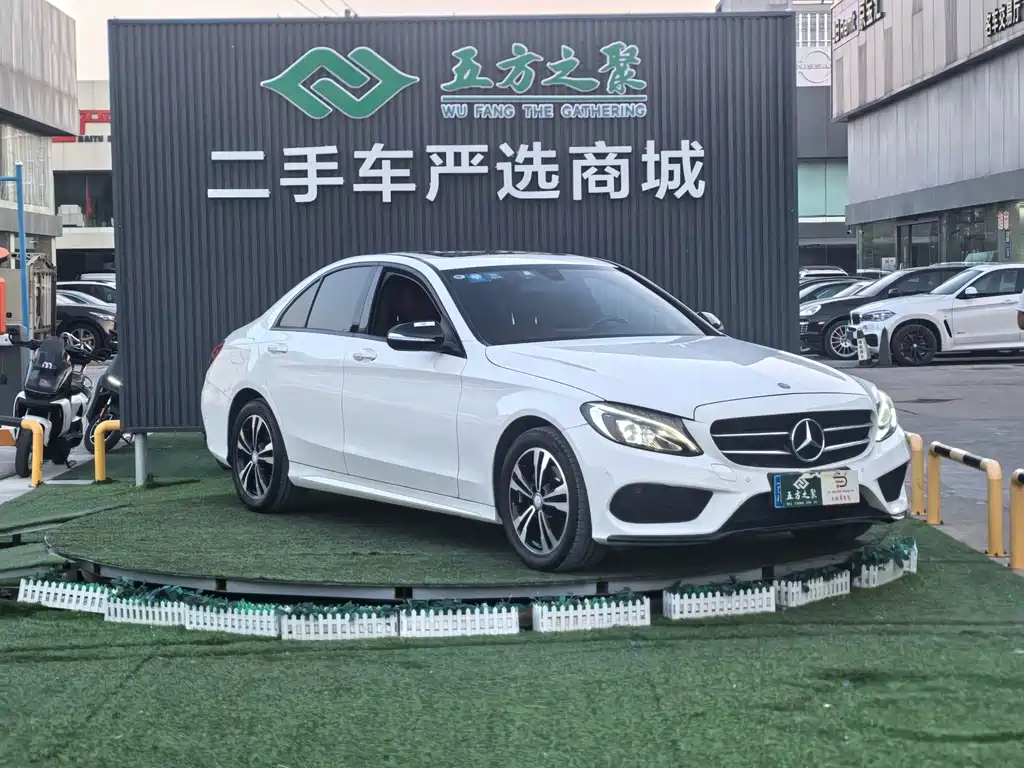Mercedes-Benz C-Class — миниатюра 5