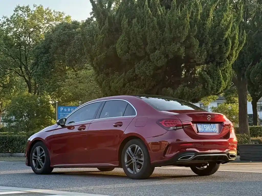 Mercedes-Benz A-Class — миниатюра 8