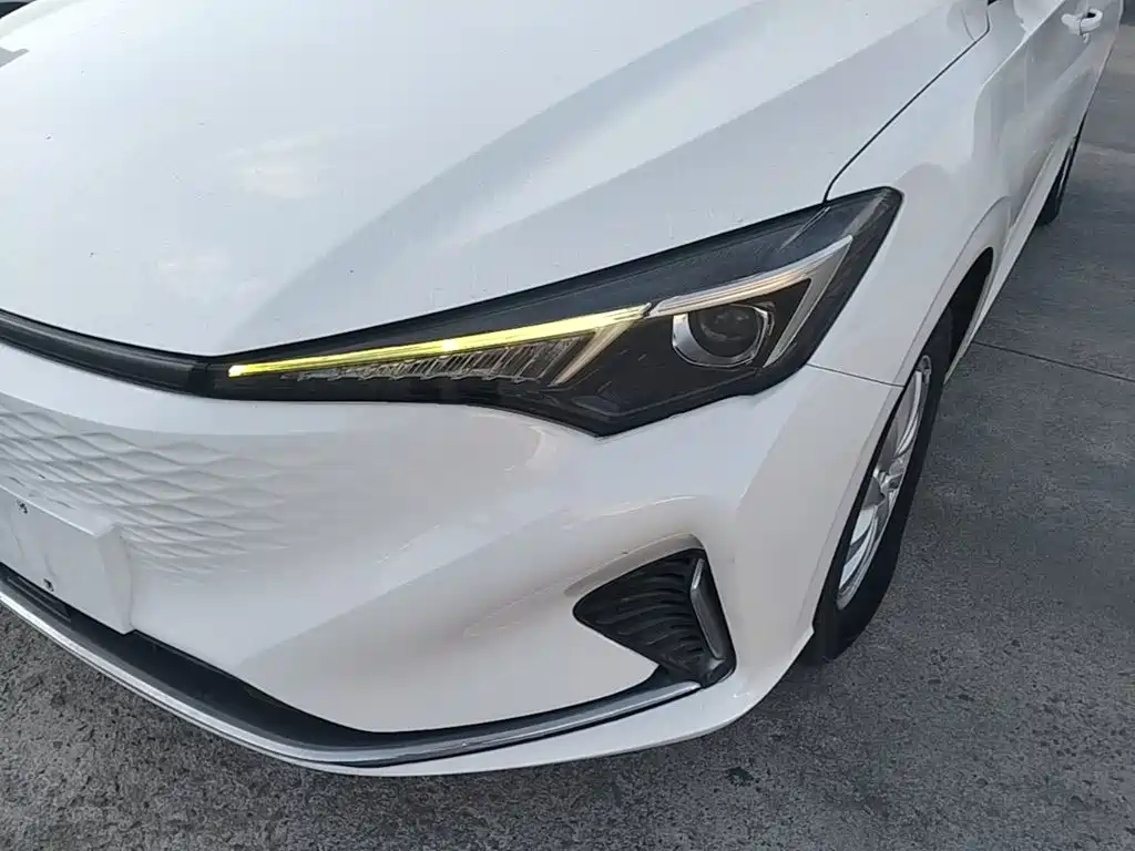 Changan Eado New Energy — миниатюра 24