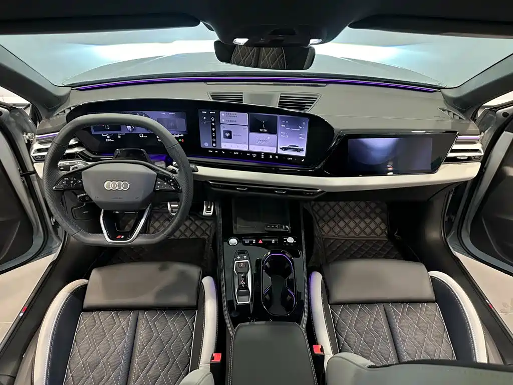 Audi A5L — миниатюра 7
