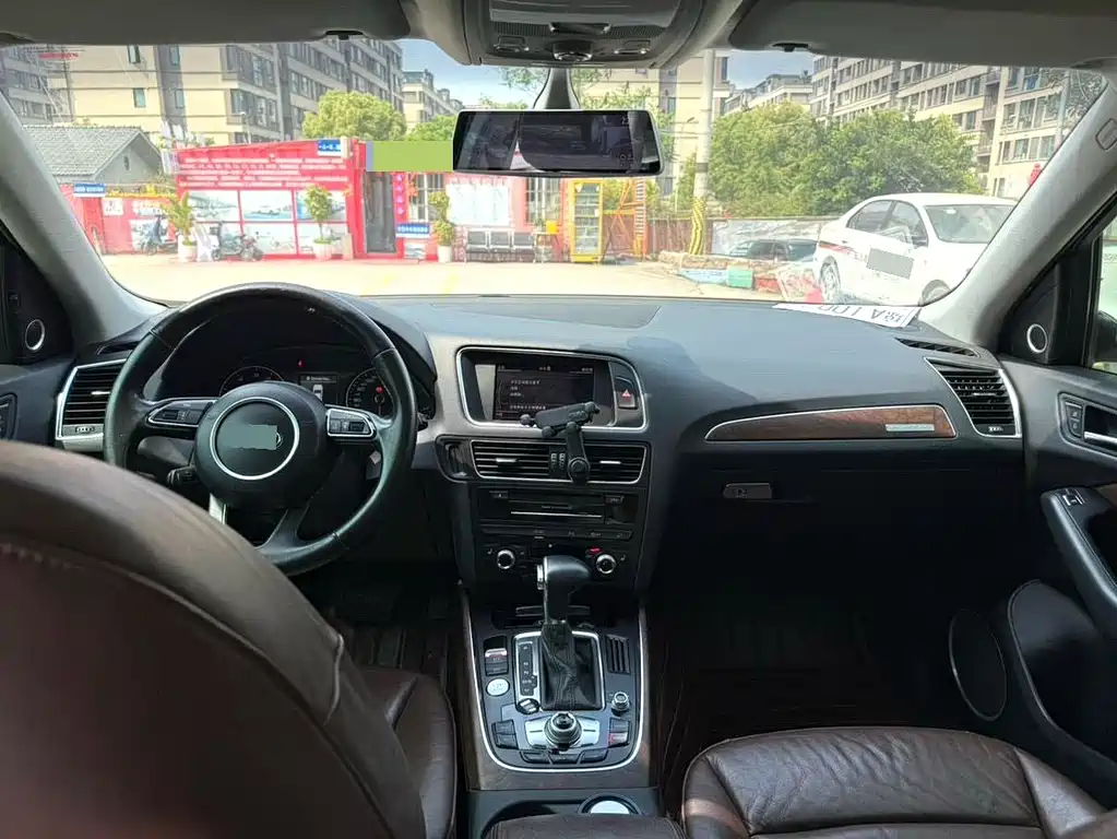 Audi Q5 — миниатюра 10