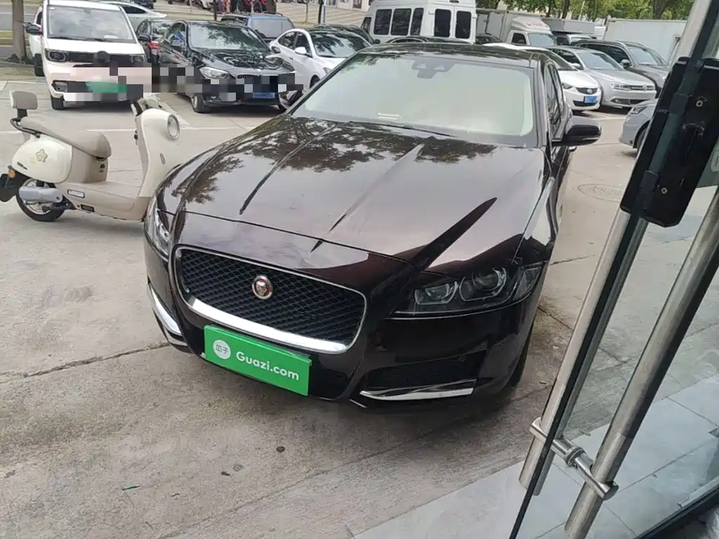 Jaguar XFL