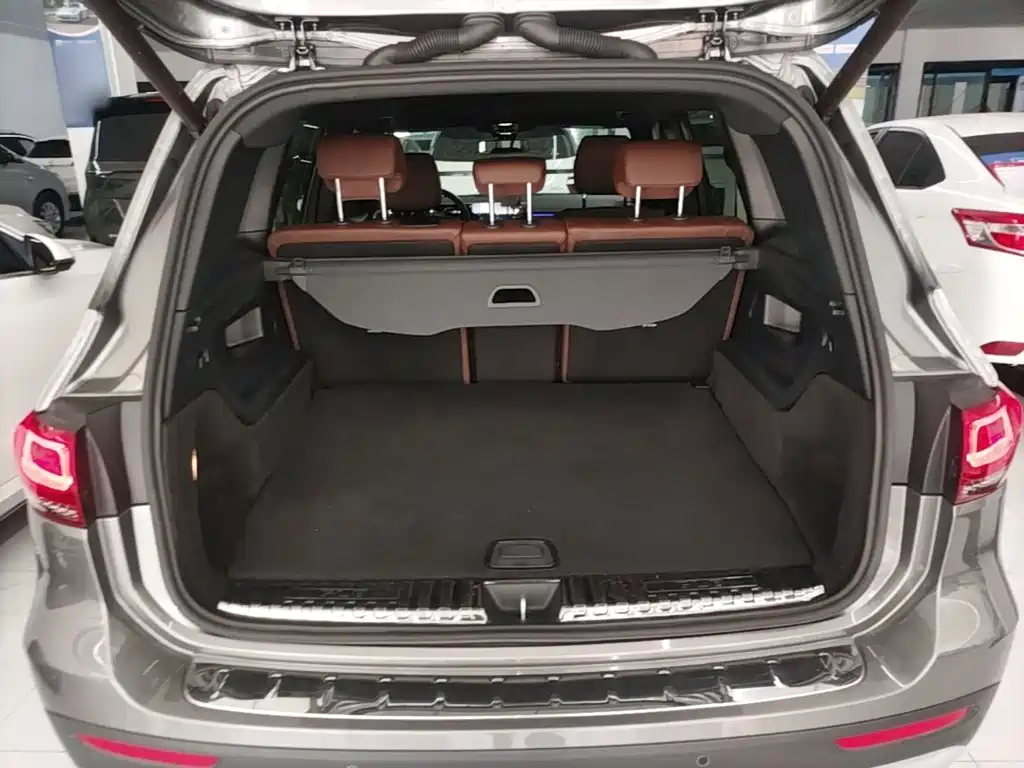 Mercedes-Benz GLB — миниатюра 19