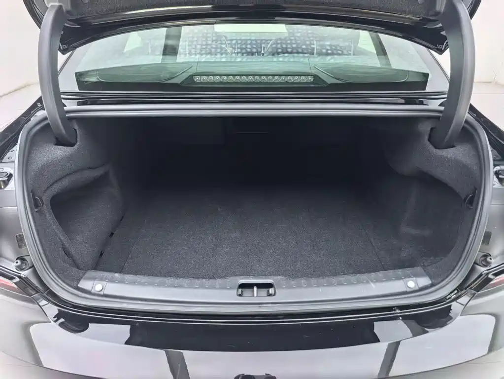 Volvo S90 — миниатюра 24