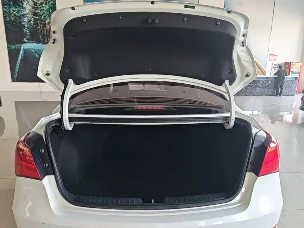Hyundai Mistra — миниатюра 19