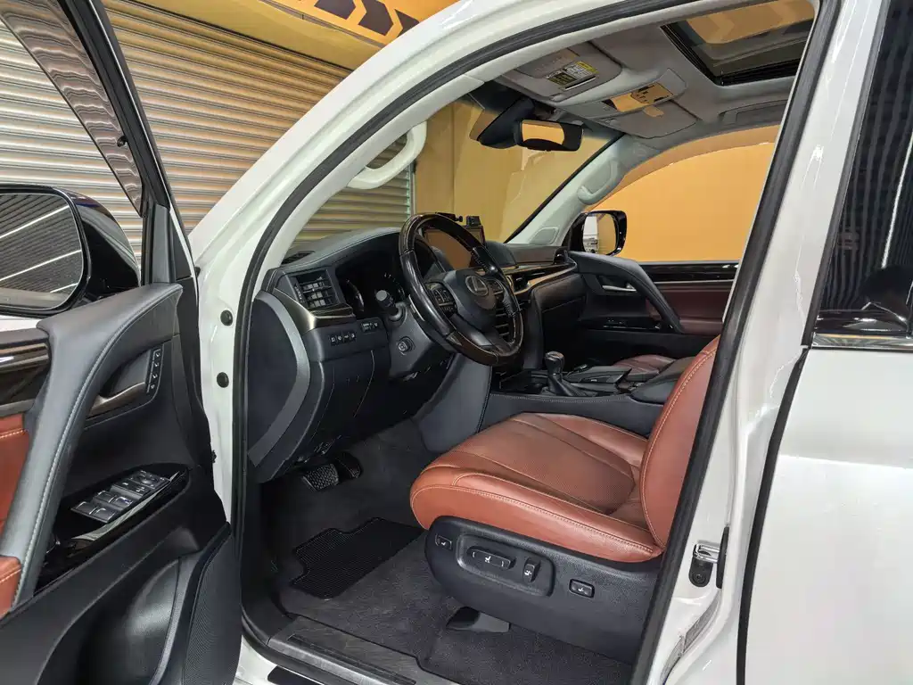 Lexus LX 2020 570